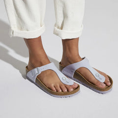 Birkenstock Gizeh patent purple fog